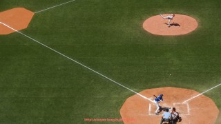 龙珠直播-健身房中腿部训练常用的健身器材有哪些？